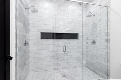 Luxurious Shower Features